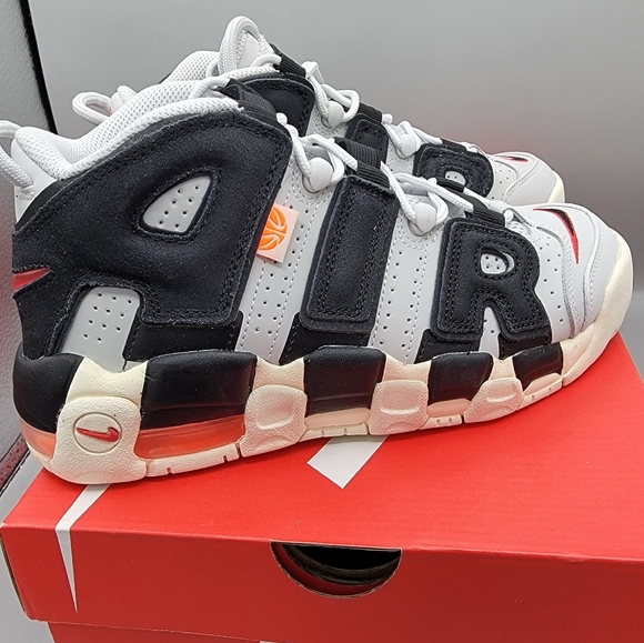 Nike Youth Air More Uptempo Hoops (GS) Shoes White Black Orange DX3360-001 NEW - Picture 3 of 6